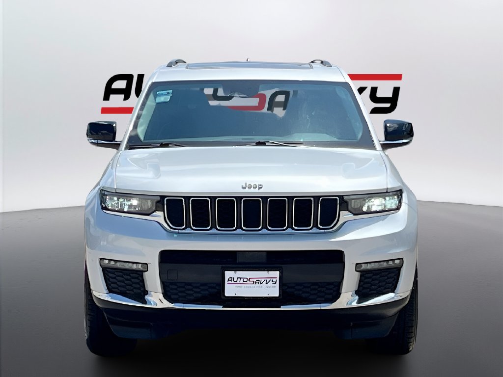2021 Jeep Grand Cherokee photo 2 of 35