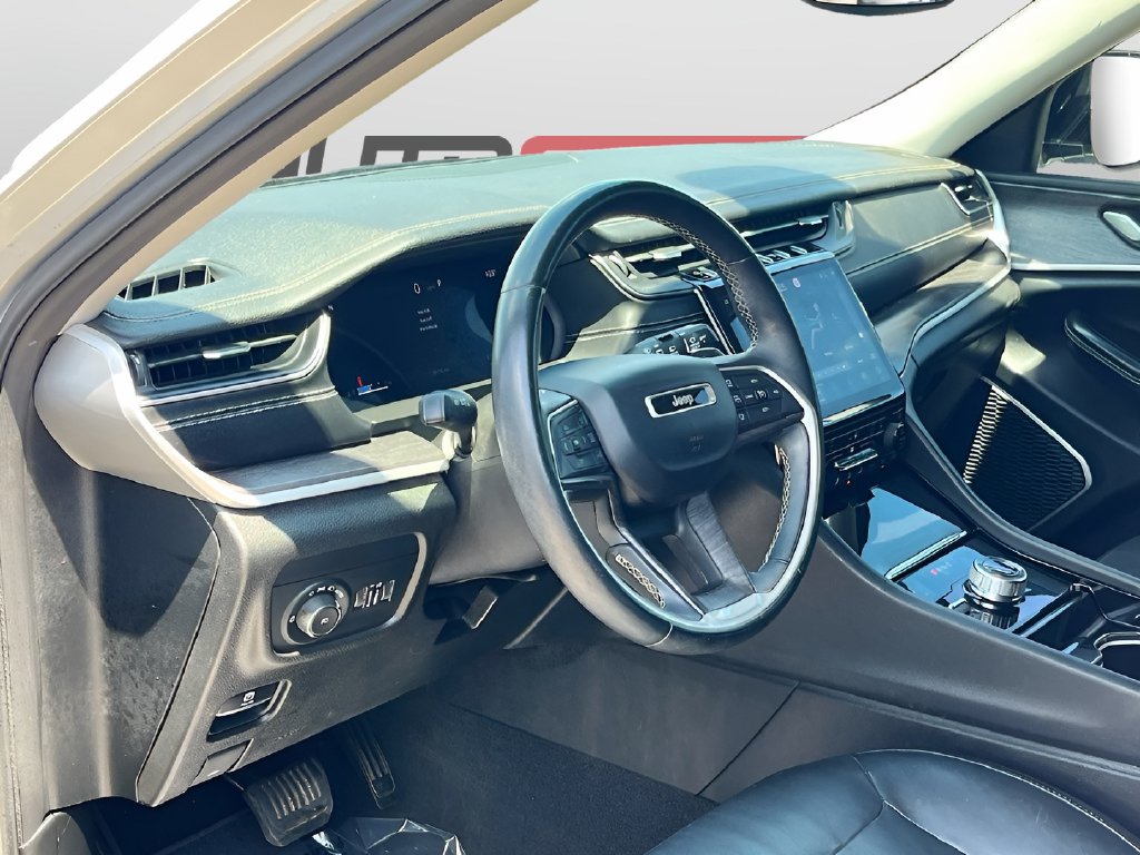 2021 Jeep Grand Cherokee photo 9 of 35