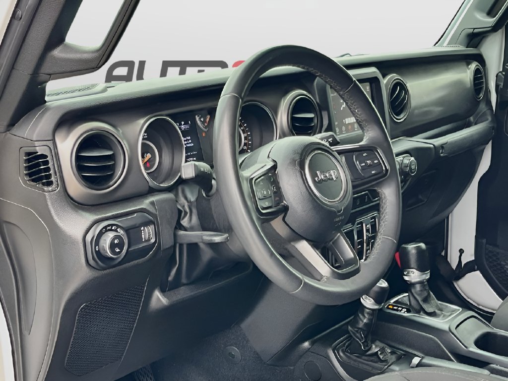 2023 Jeep Gladiator photo 9 of 31