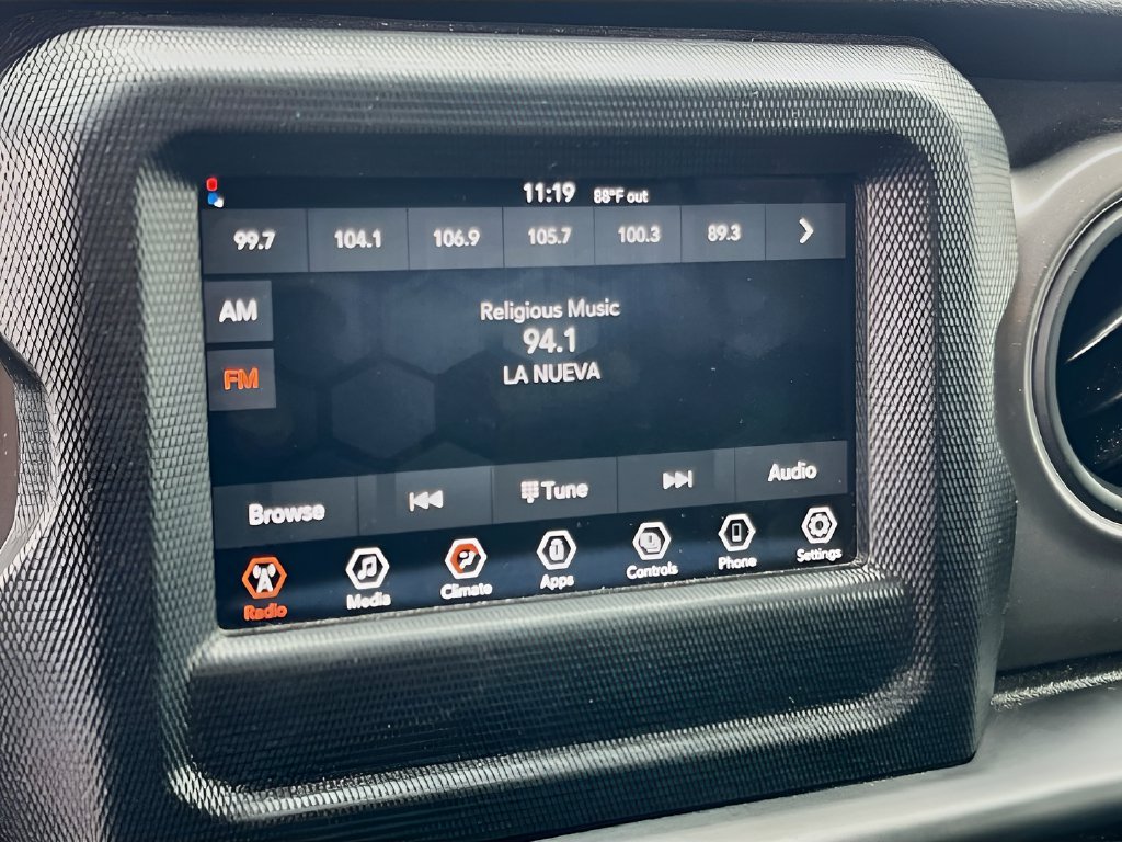 2023 Jeep Gladiator photo 14 of 31