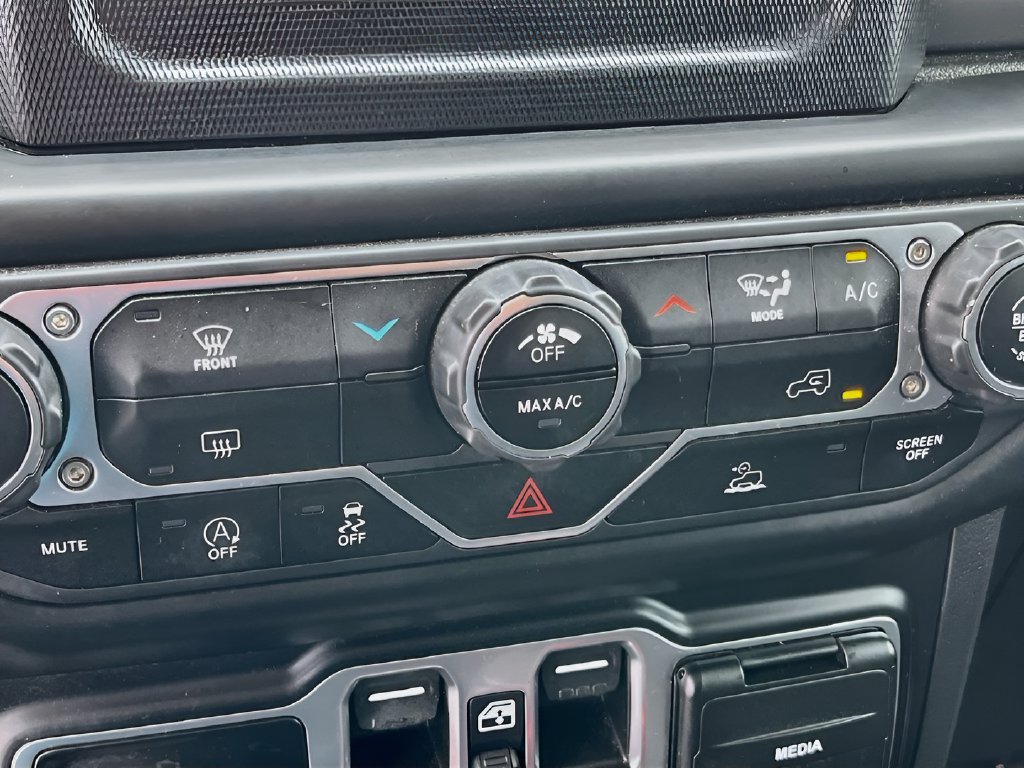 2023 Jeep Gladiator photo 15 of 31