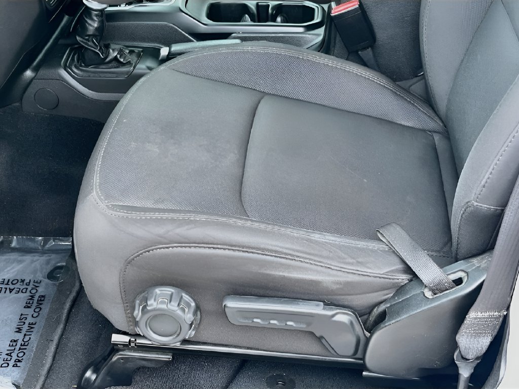 2023 Jeep Gladiator photo 18 of 31