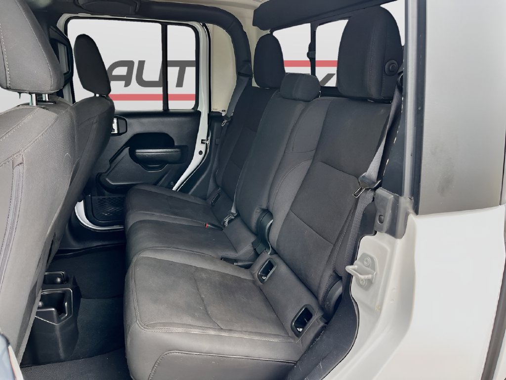 2023 Jeep Gladiator photo 22 of 31