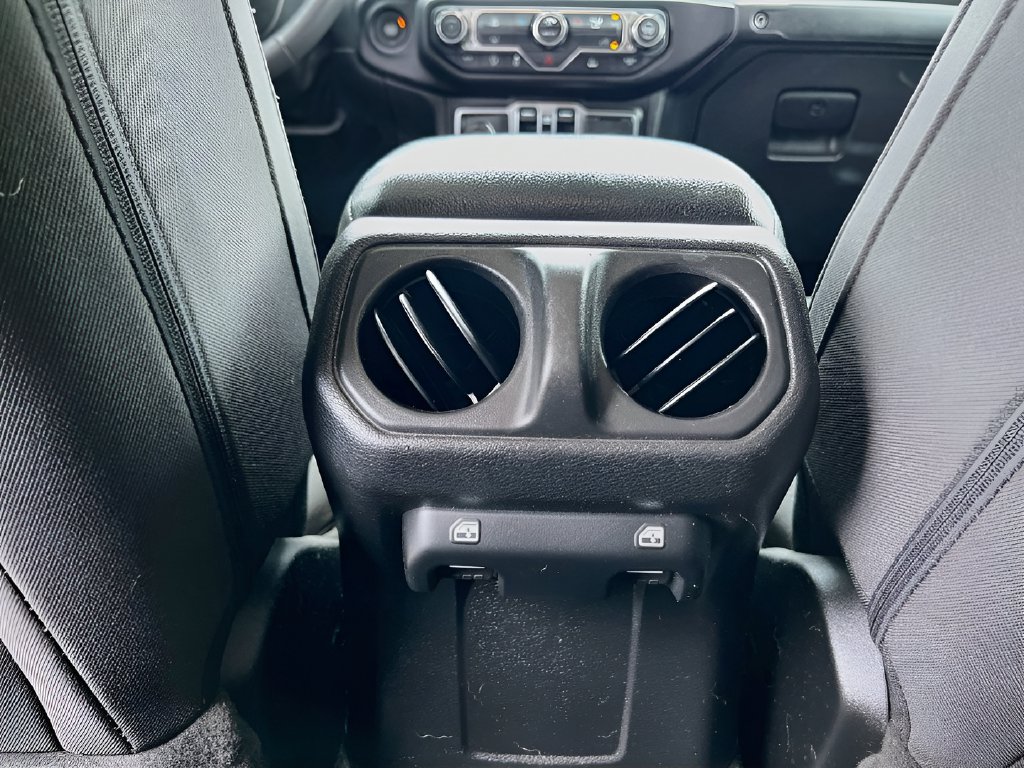 2023 Jeep Gladiator photo 23 of 31