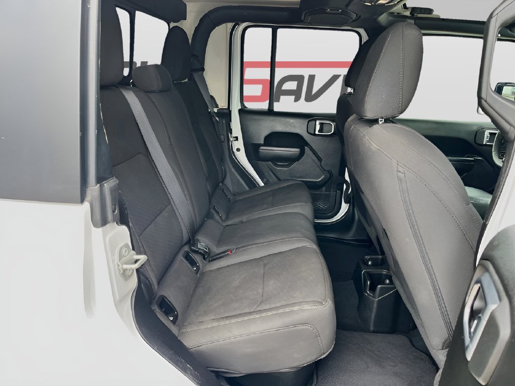 2023 Jeep Gladiator photo 25 of 31