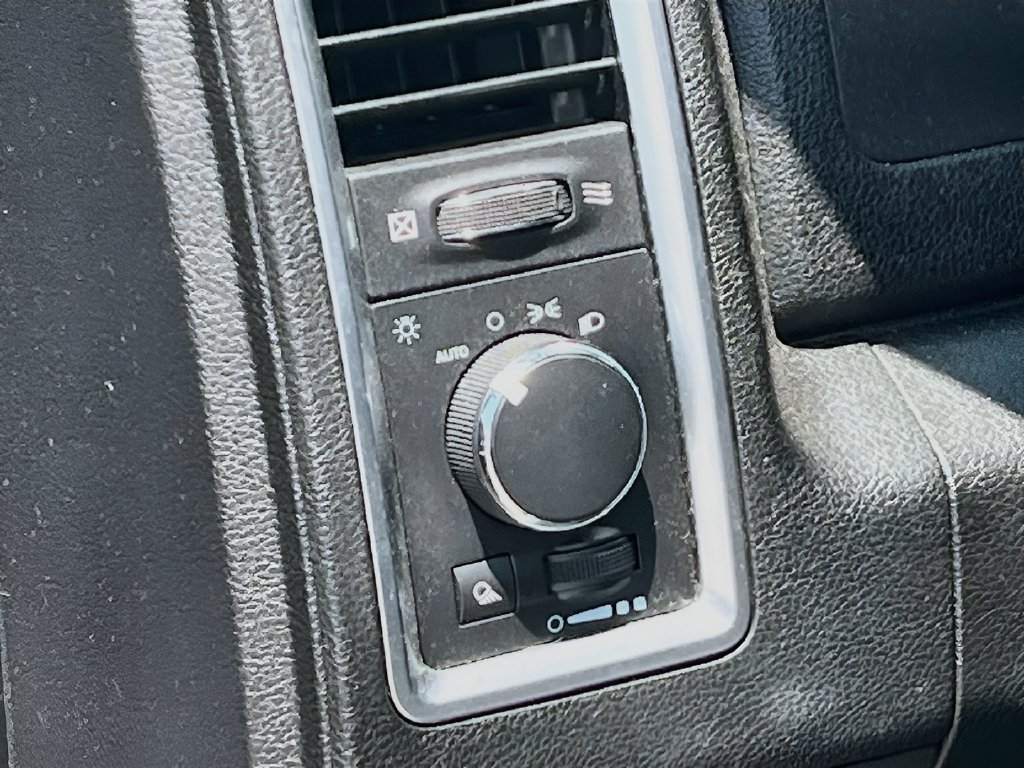 2021 Ram 1500 photo 10 of 30