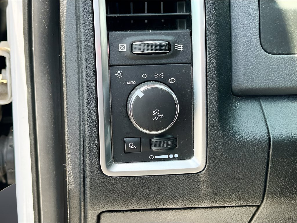 2018 Ram 1500 photo 10 of 30