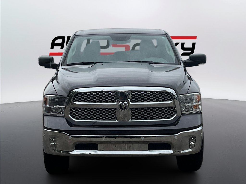 2019 Ram 1500 photo 2 of 18