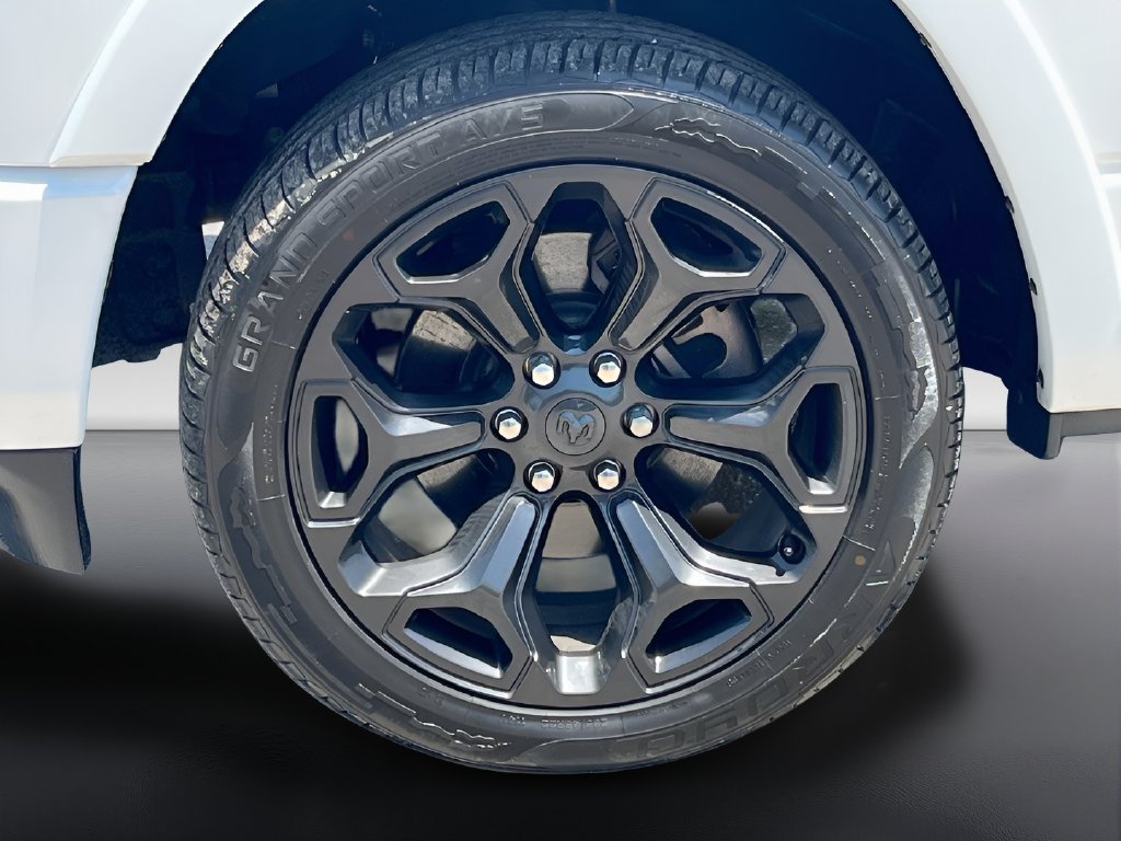 2023 Ram 1500 photo 33 of 34