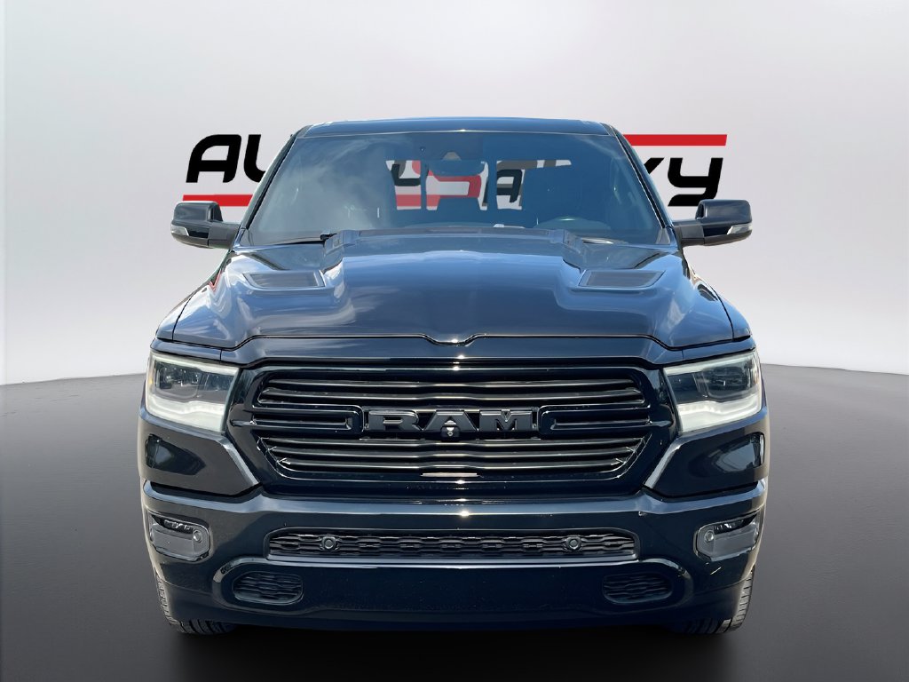 2023 Ram 1500 photo 2 of 34