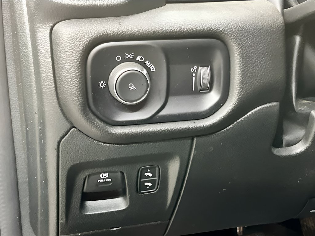 2023 Ram 1500 photo 10 of 32