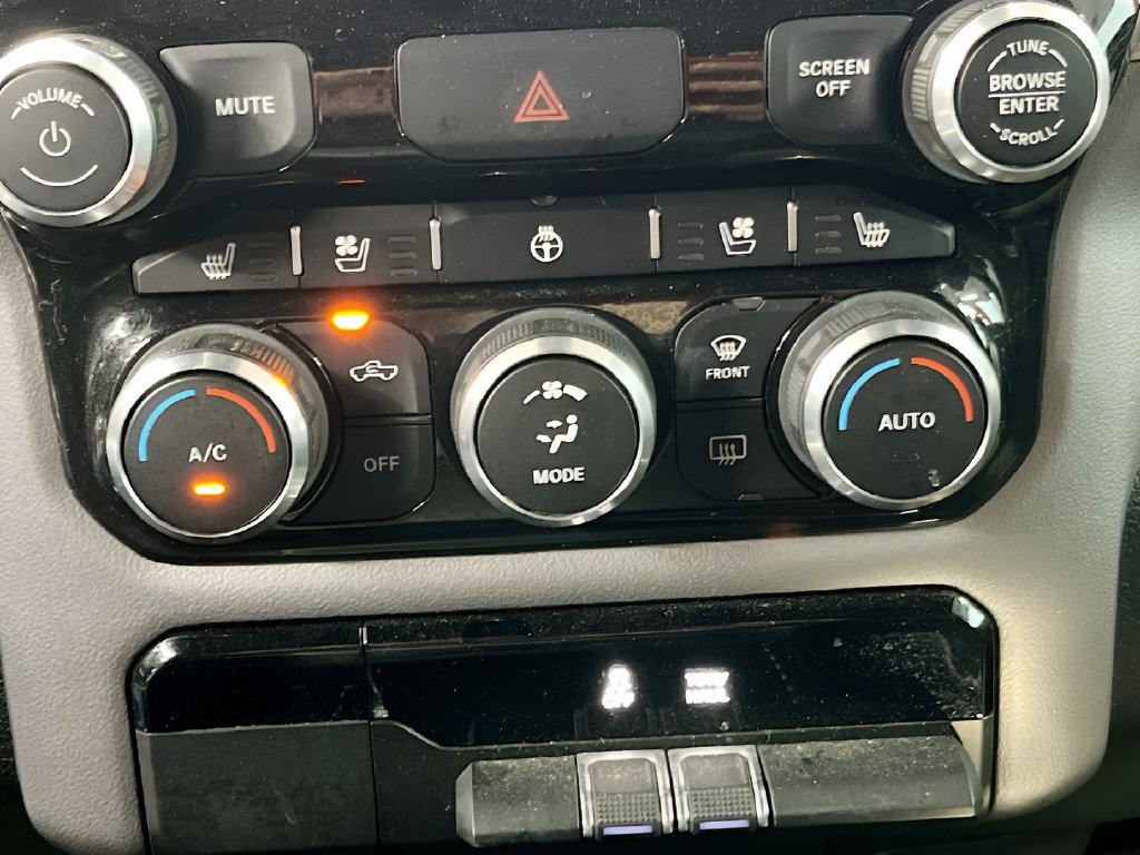2023 Ram 1500 photo 16 of 32