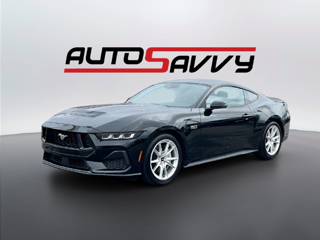 2024 Ford Mustang photo 3 of 31