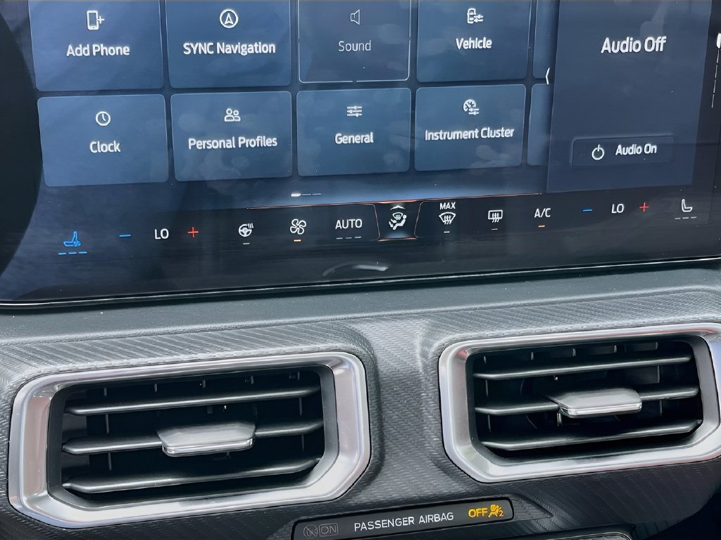 2024 Ford Mustang photo 16 of 31