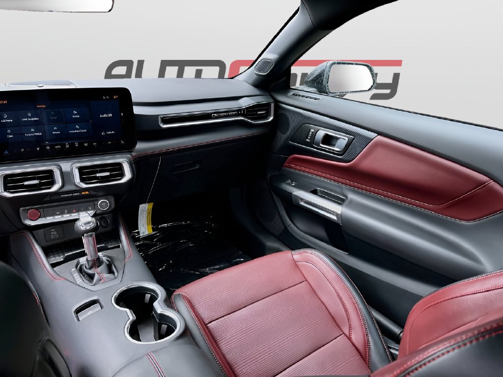 2024 Ford Mustang photo 23 of 31