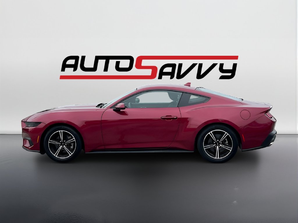 2025 Ford Mustang photo 4 of 29