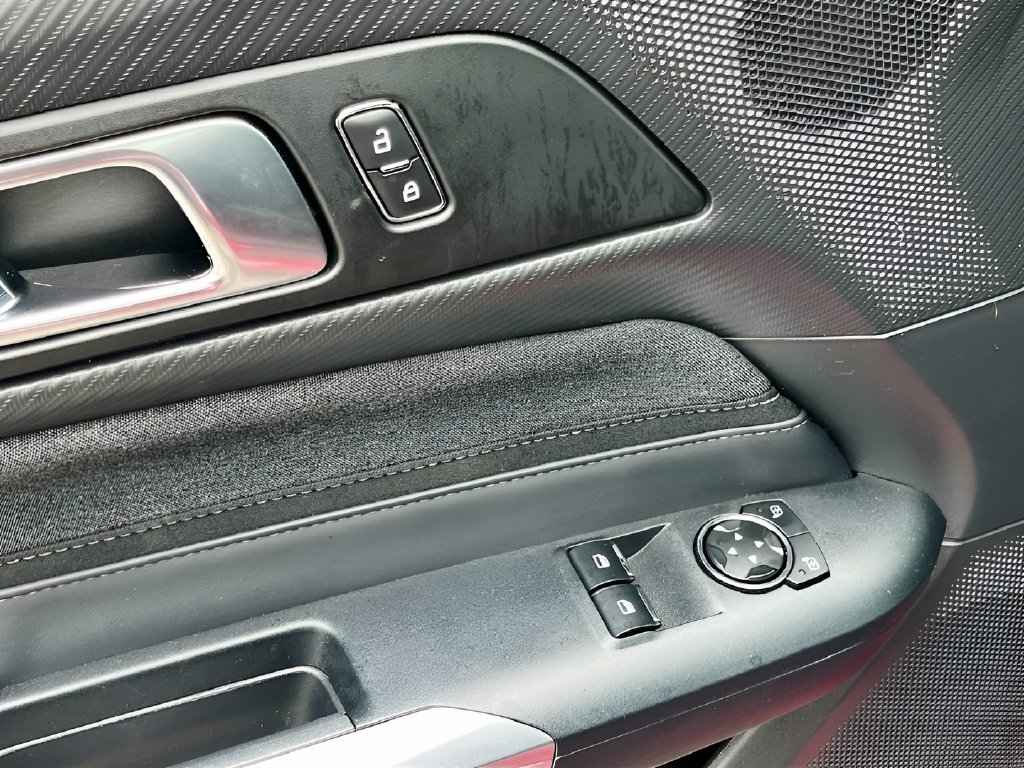 2025 Ford Mustang photo 17 of 29