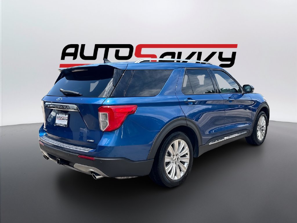 2023 Ford Explorer photo 7 of 34