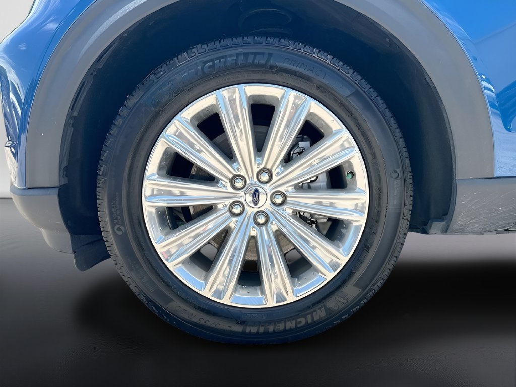 2023 Ford Explorer photo 33 of 34