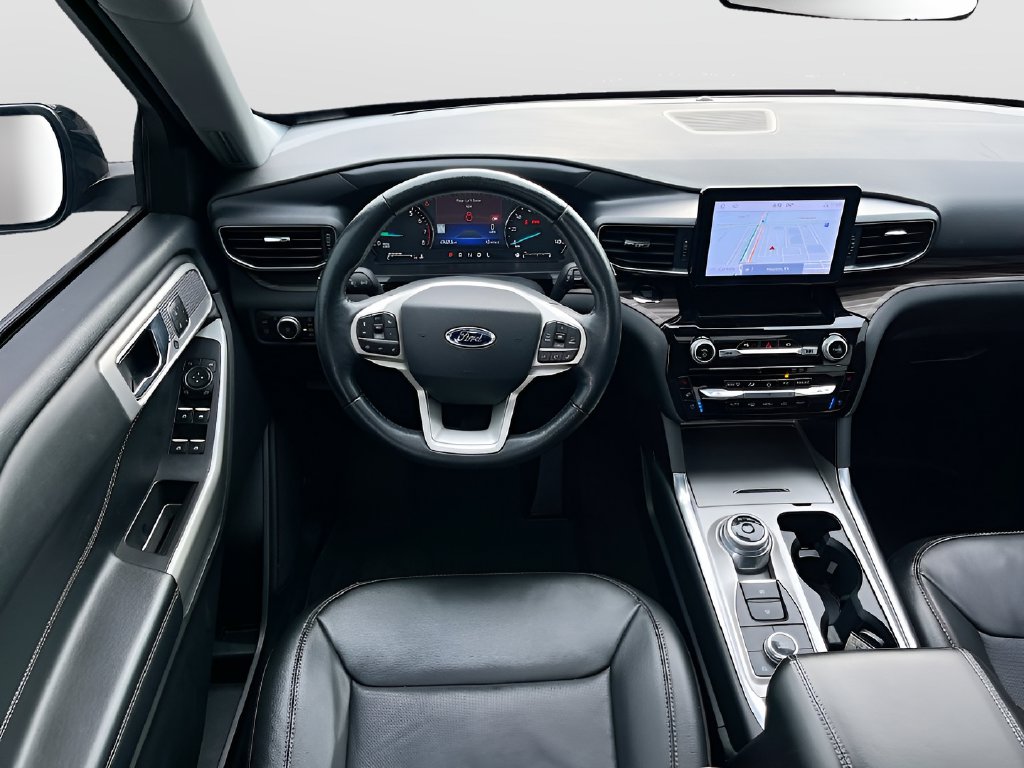 2022 Ford Explorer photo 24 of 37