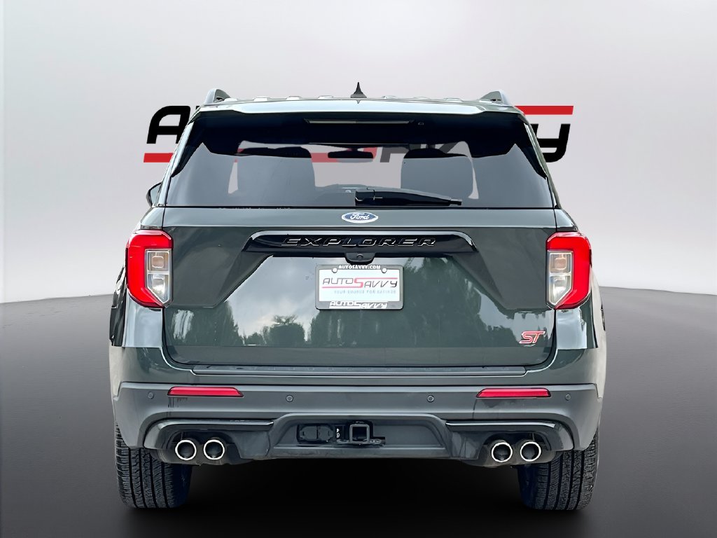 2023 Ford Explorer photo 6 of 35