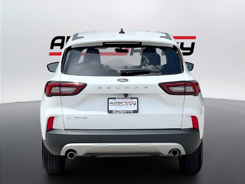 2026 Ford Escape photo 6 of 32