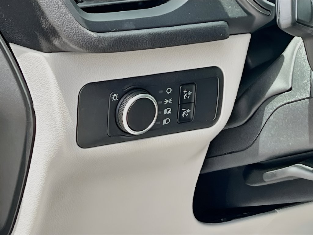 2026 Ford Escape photo 10 of 32