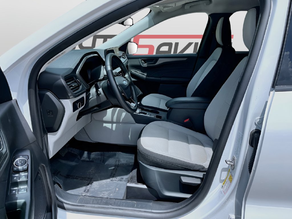 2026 Ford Escape photo 21 of 32