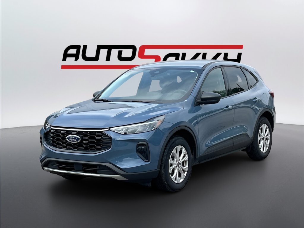 2025 Ford Escape photo 3 of 31