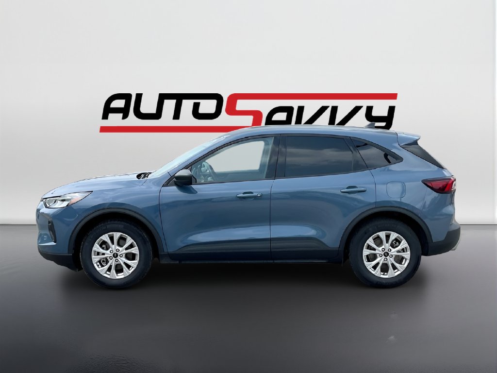 2025 Ford Escape photo 4 of 31