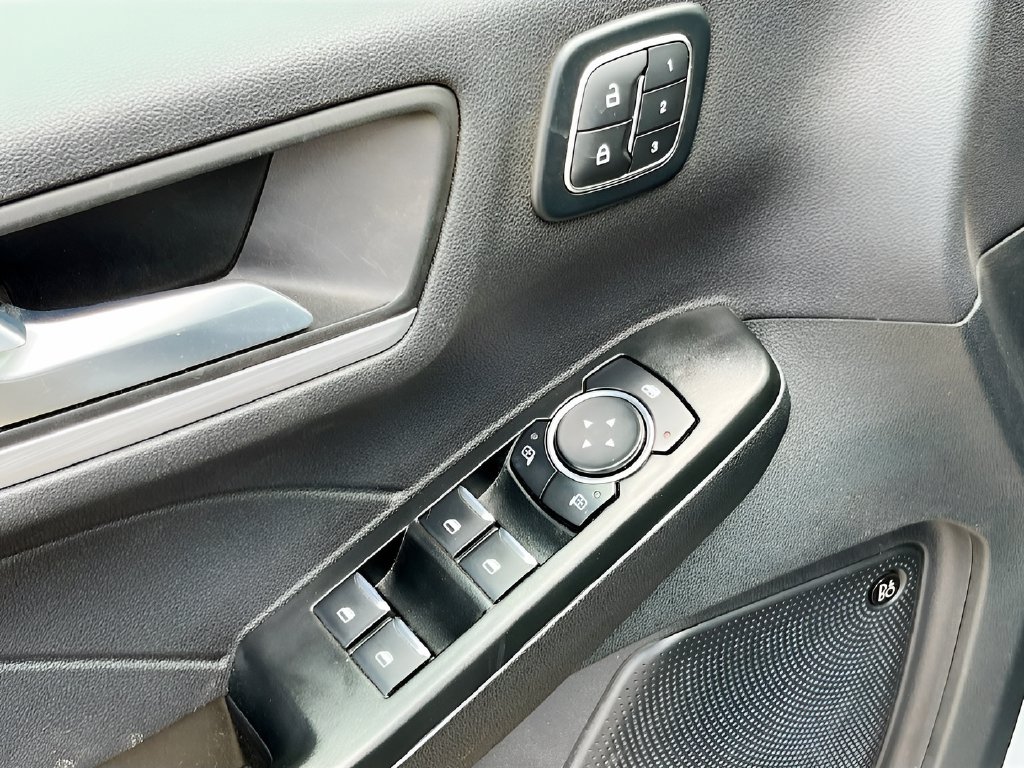 2024 Ford Escape photo 18 of 33