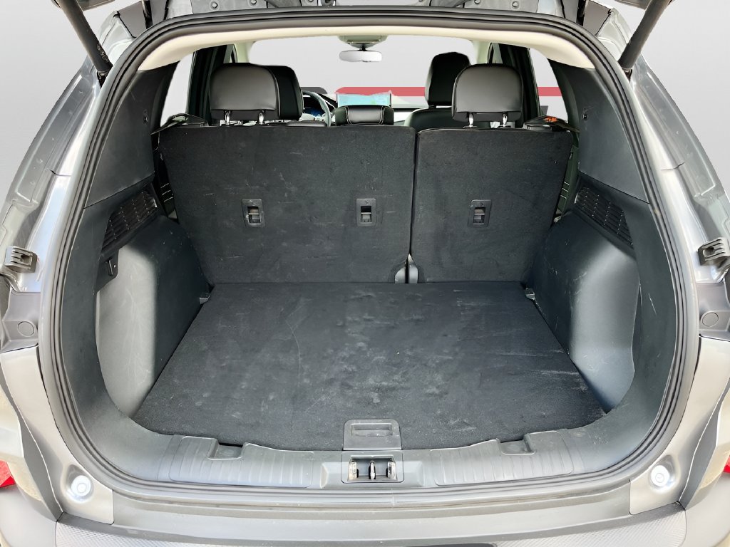 2024 Ford Escape photo 27 of 33