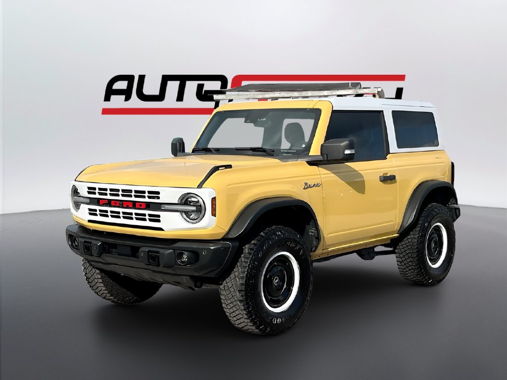 2023 Ford Bronco photo 3 of 33