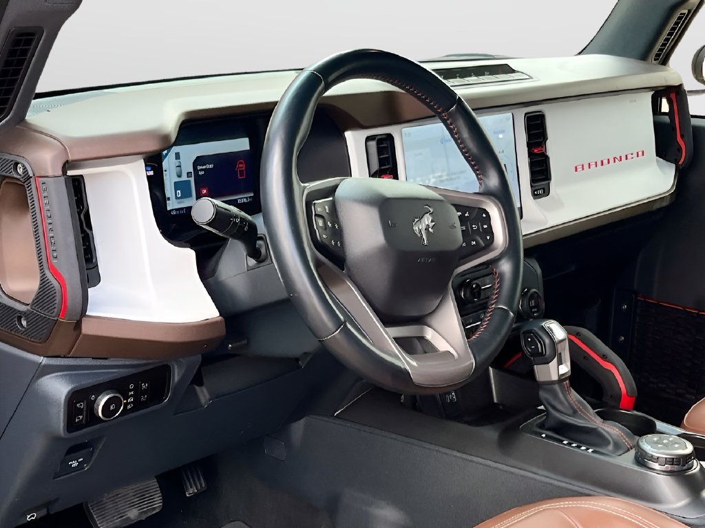 2023 Ford Bronco photo 9 of 33