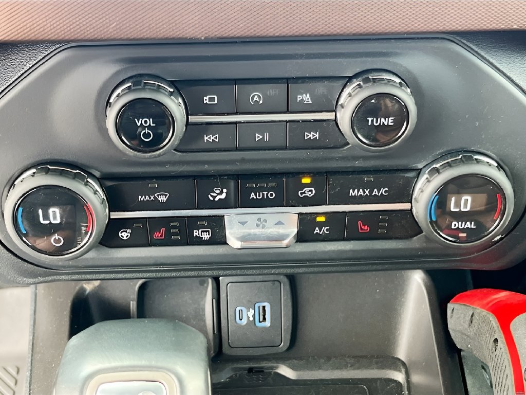 2023 Ford Bronco photo 15 of 33