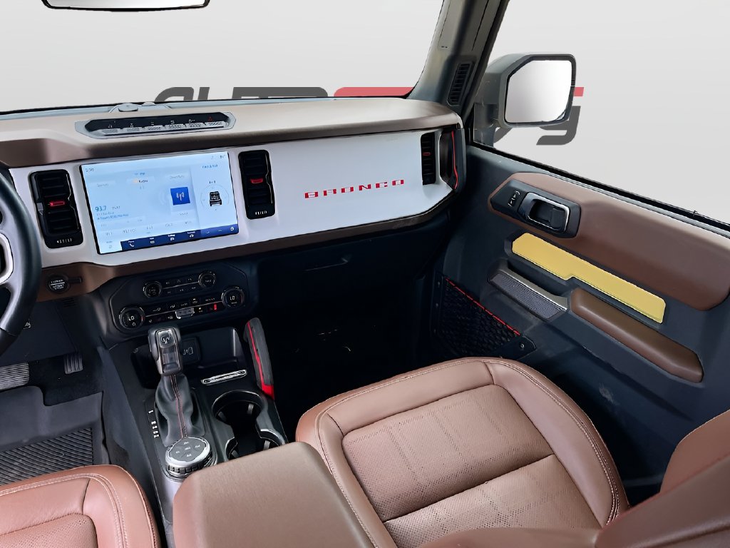 2023 Ford Bronco photo 23 of 33