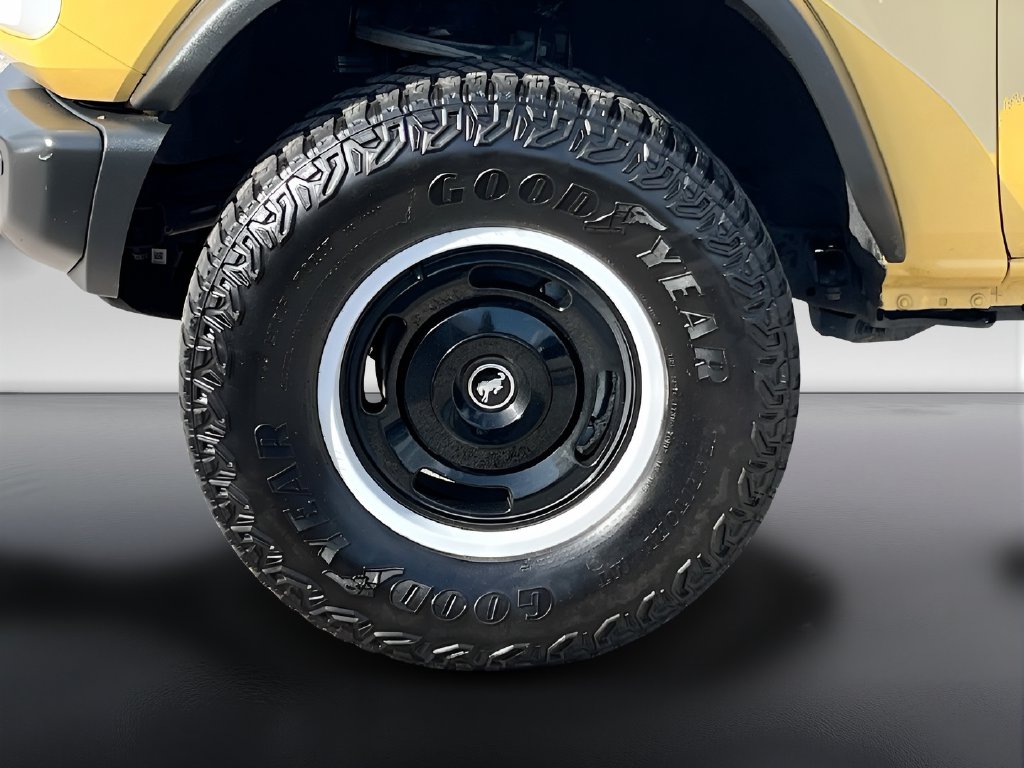 2023 Ford Bronco photo 30 of 33