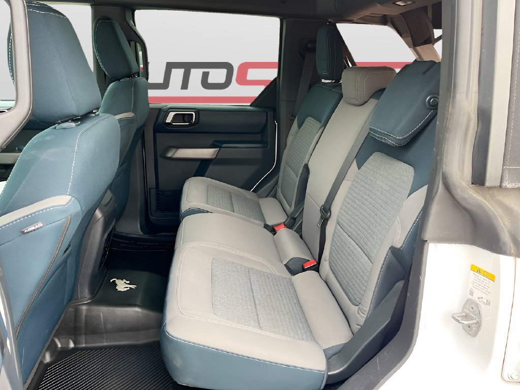 2022 Ford Bronco photo 24 of 31