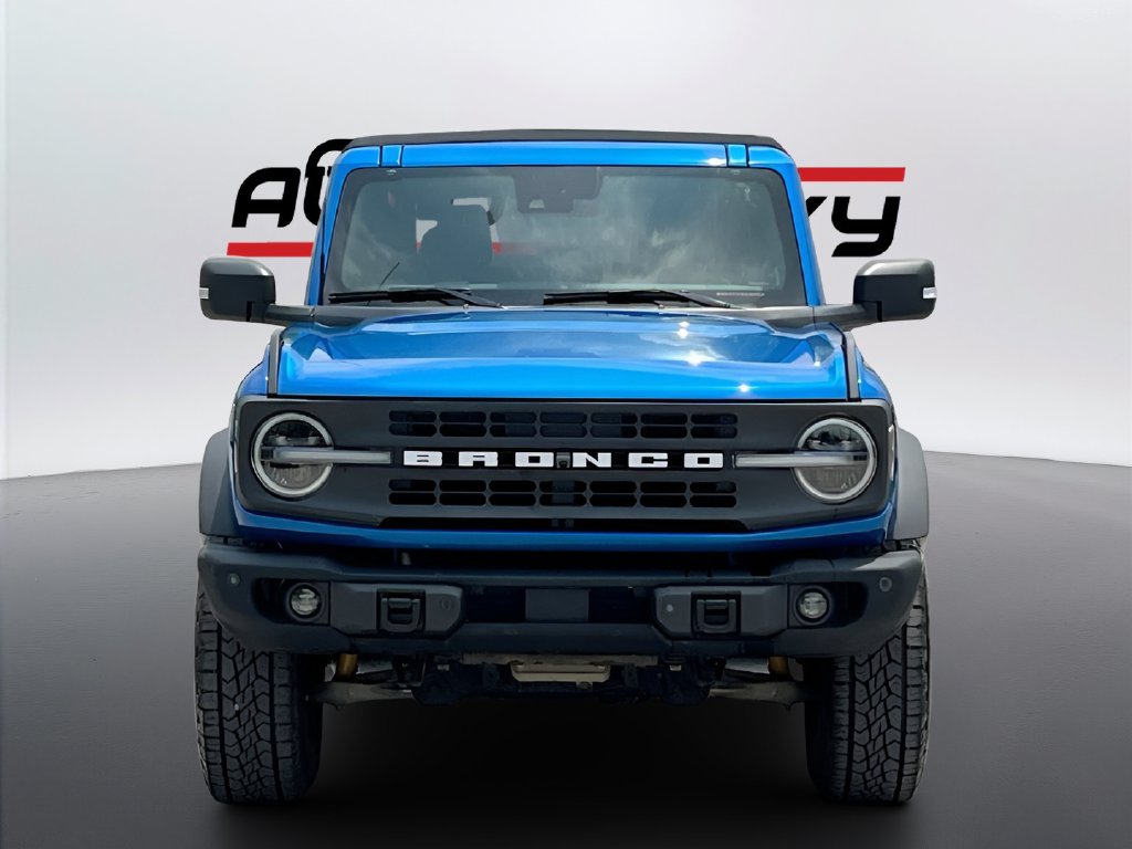 2022 Ford Bronco photo 2 of 31