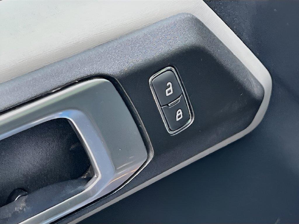 2022 Ford Bronco photo 18 of 31