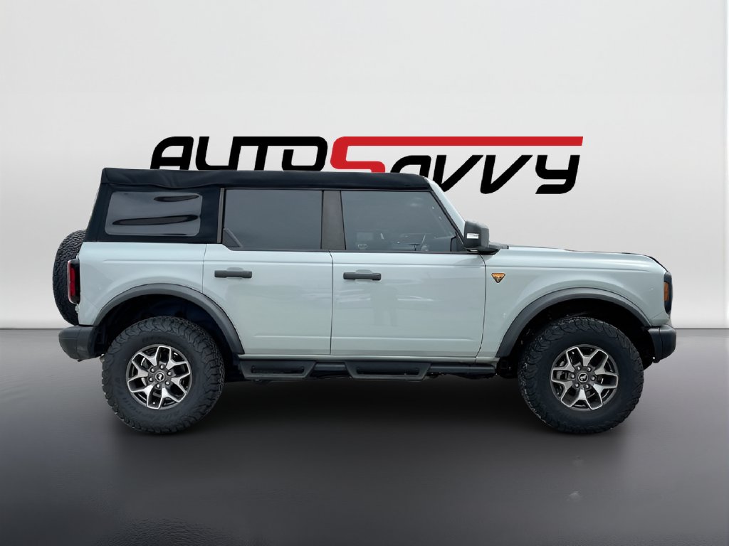 2023 Ford Bronco photo 8 of 31