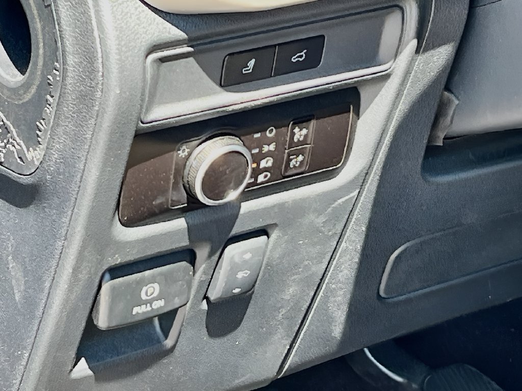 2023 Ford Expedition Max photo 10 of 33