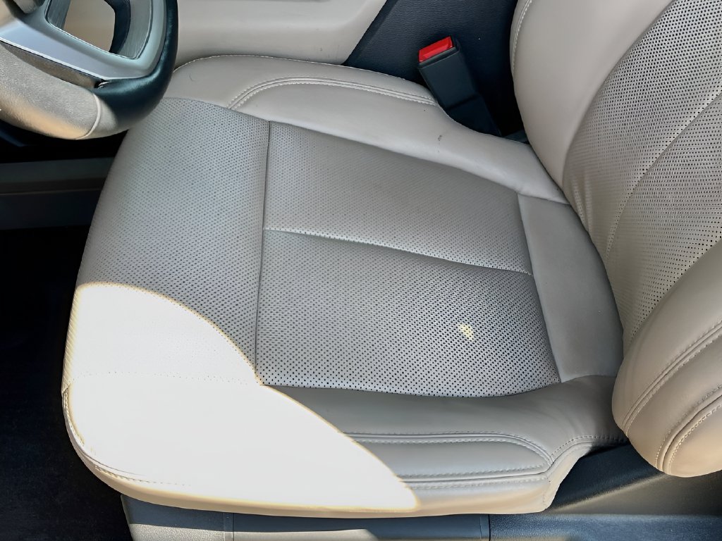 2023 Ford Expedition Max photo 19 of 33