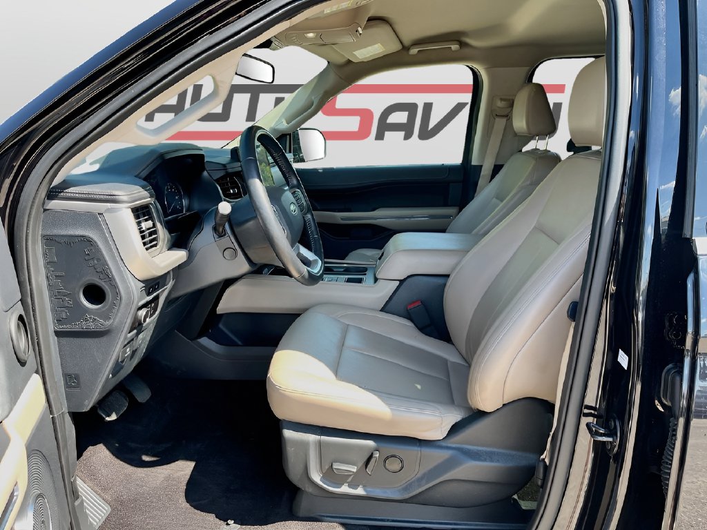 2023 Ford Expedition Max photo 21 of 33