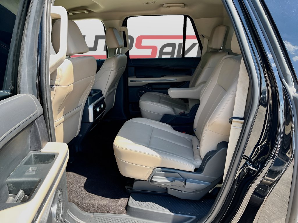 2023 Ford Expedition Max photo 24 of 33