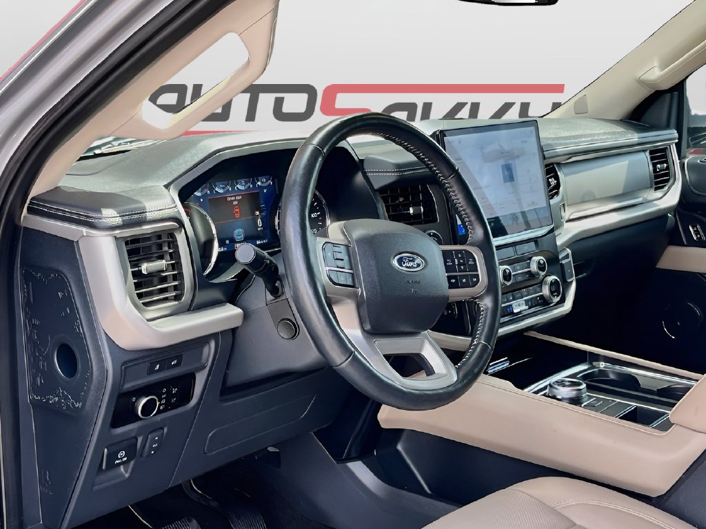 2023 Ford Expedition Max photo 9 of 33