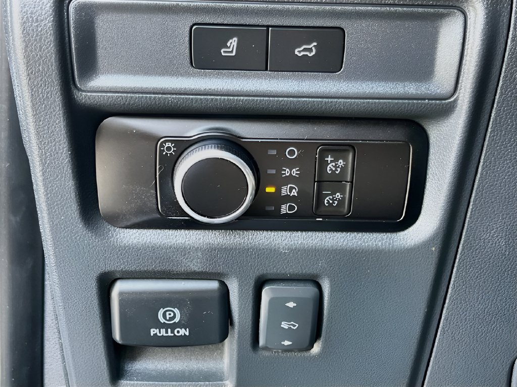 2023 Ford Expedition Max photo 10 of 33