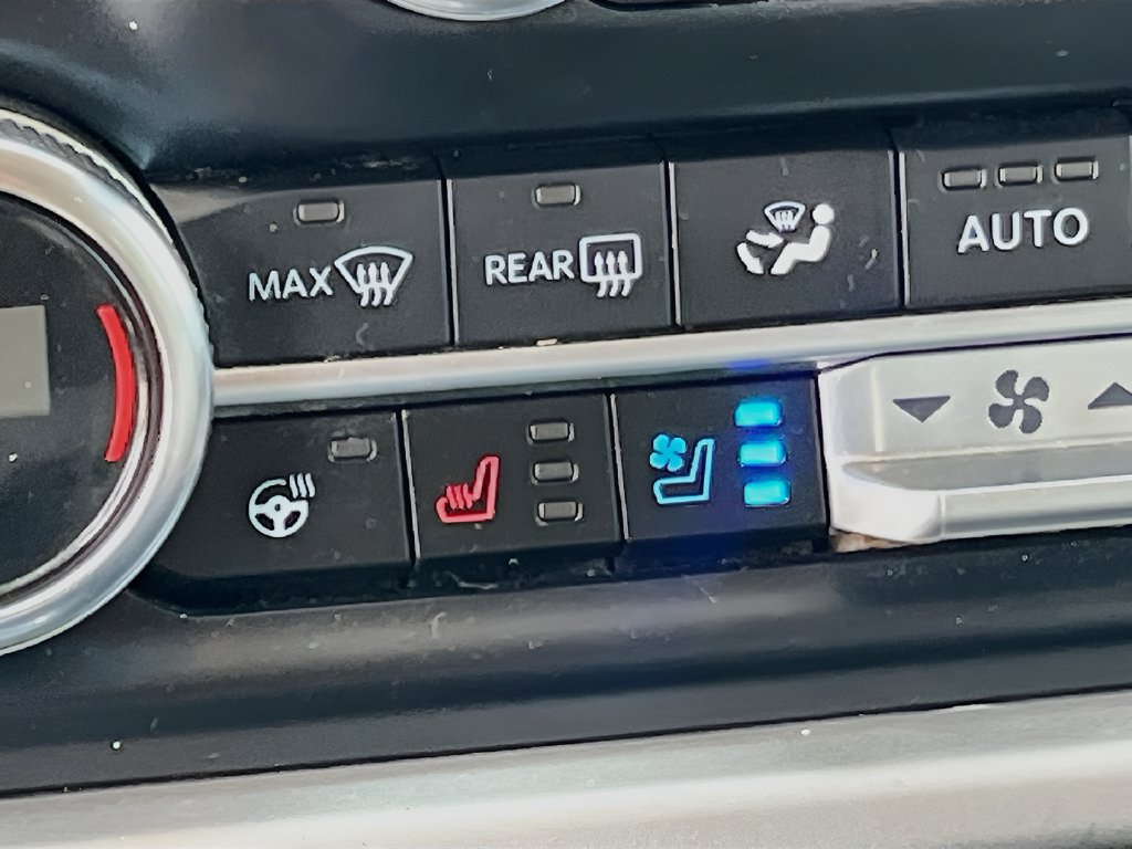2023 Ford Expedition Max photo 20 of 33