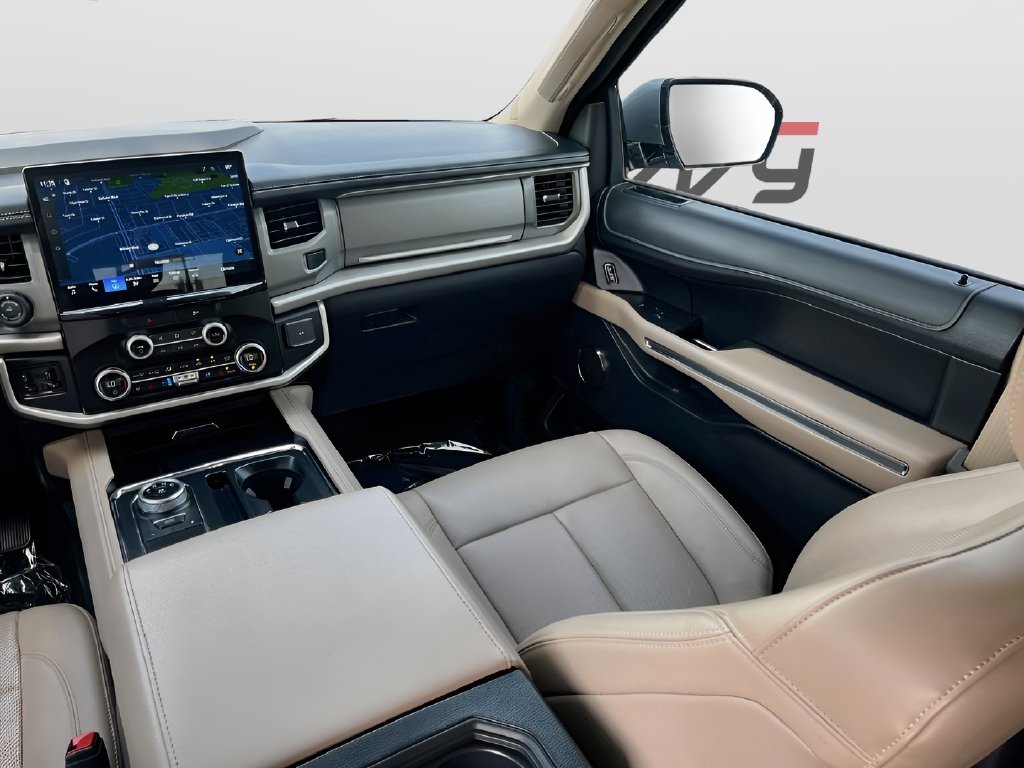 2023 Ford Expedition Max photo 23 of 33