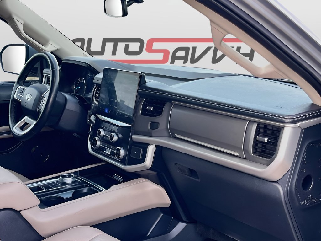 2023 Ford Expedition Max photo 30 of 33